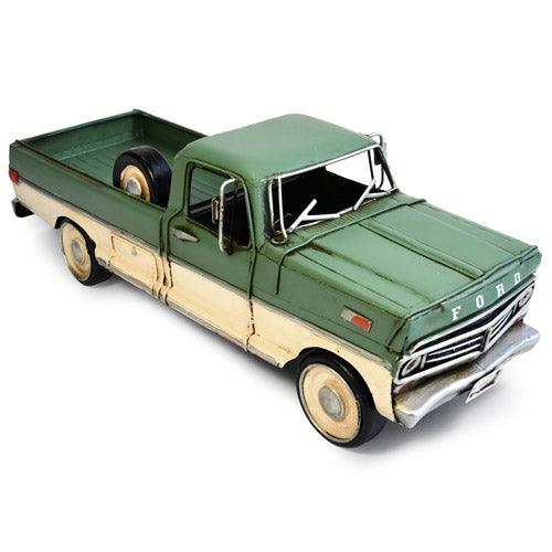 Green 1970 Ford F-100 Ornament (33x11.5x11cm)