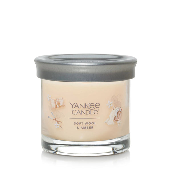 Yankee Signature Soft Wool and Amber Candle (Small Tumbler)